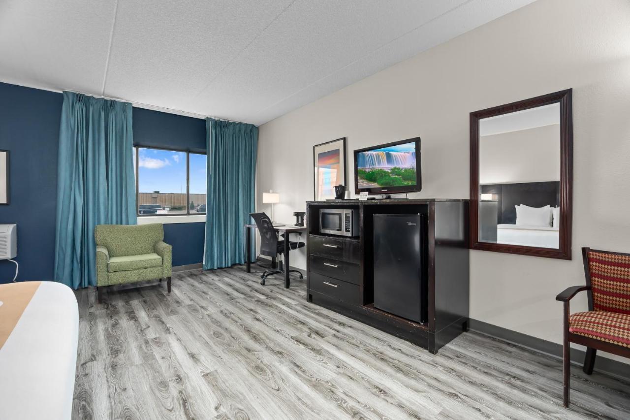 Quality Inn & Suites Mall Of America - Msp Airport Bloomington Extérieur photo