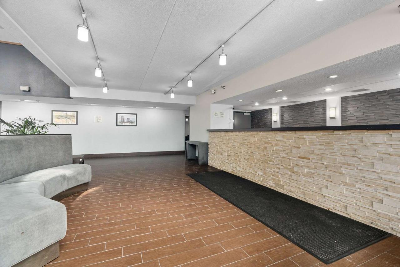 Quality Inn & Suites Mall Of America - Msp Airport Bloomington Extérieur photo