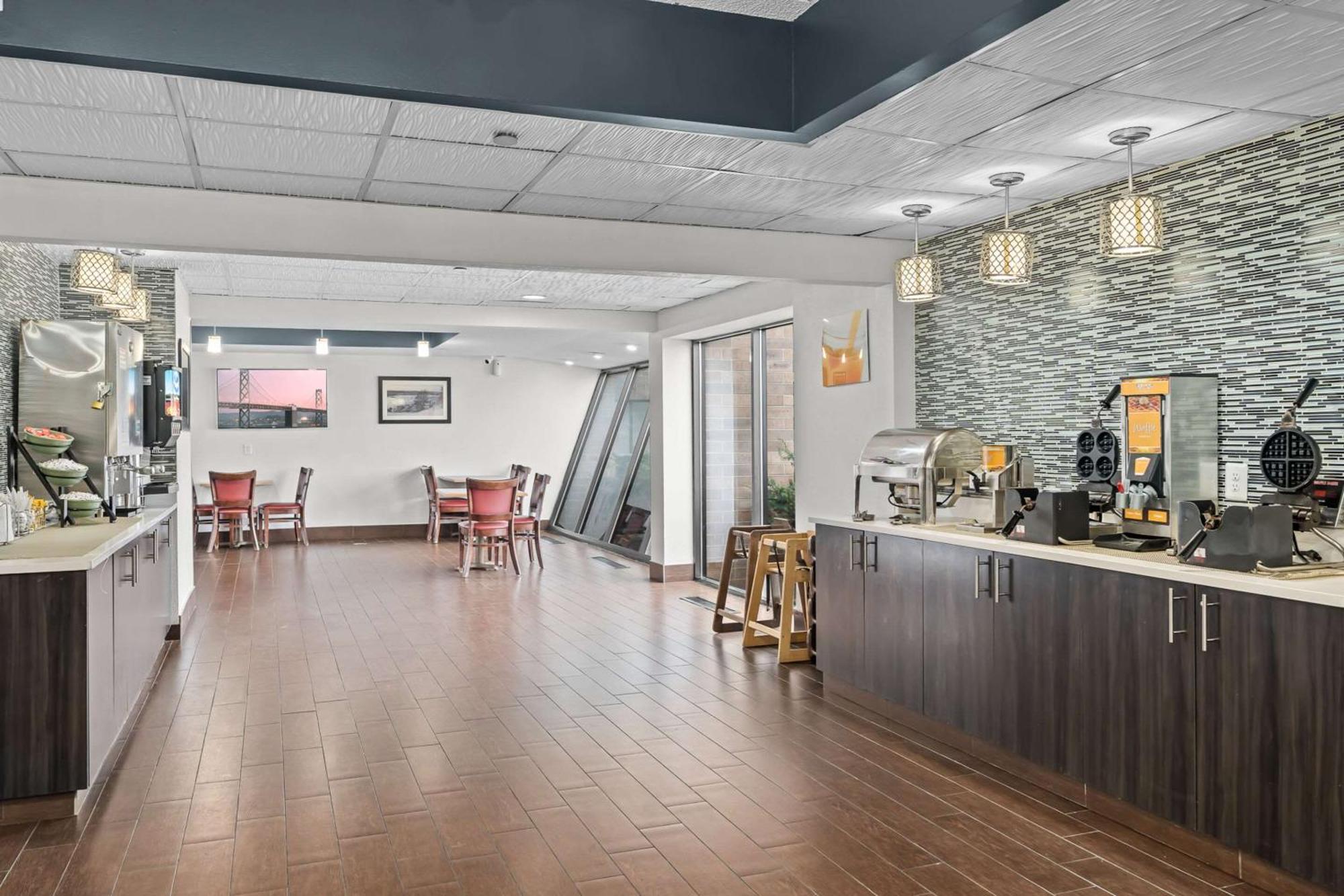 Quality Inn & Suites Mall Of America - Msp Airport Bloomington Extérieur photo