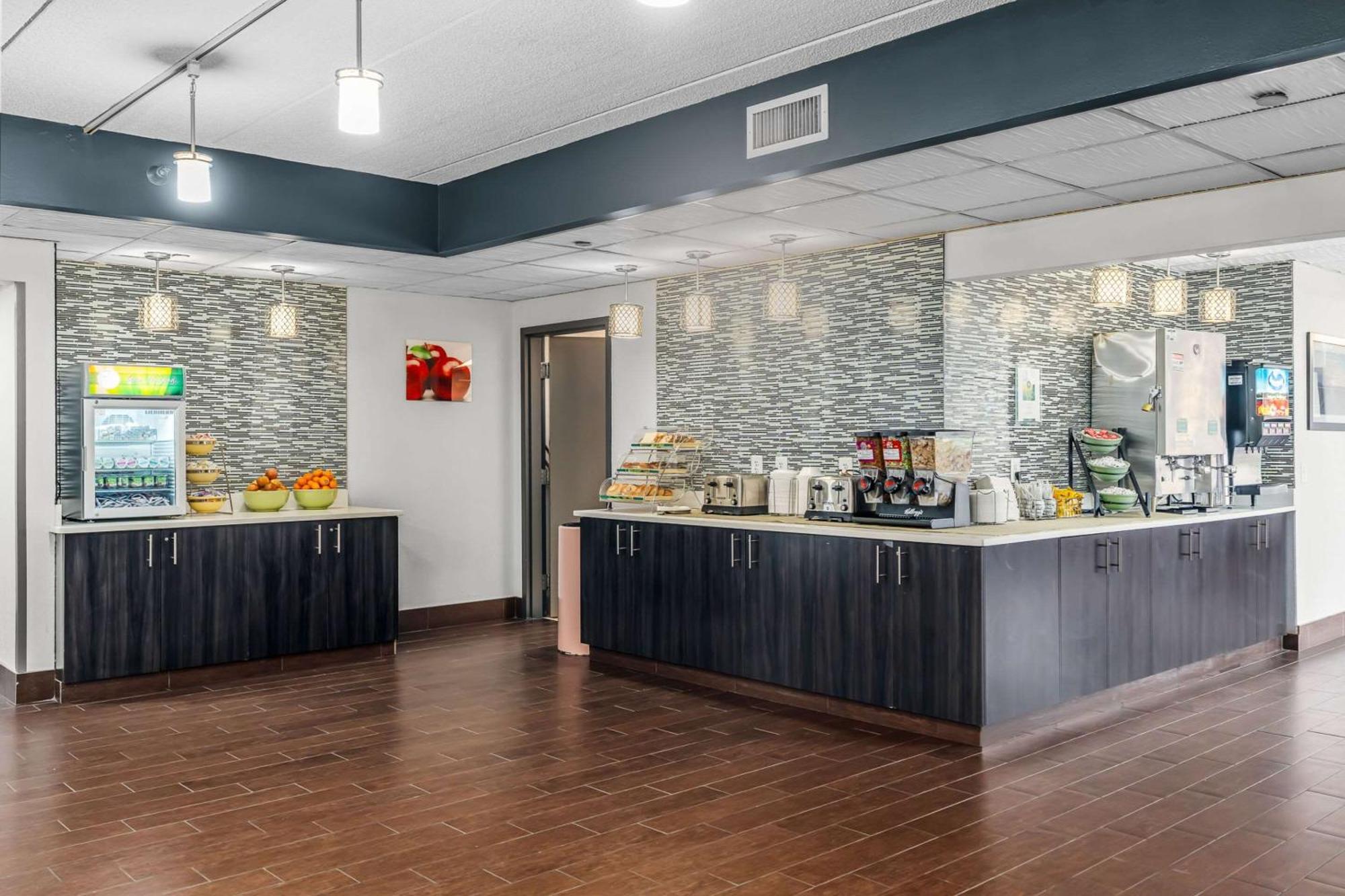 Quality Inn & Suites Mall Of America - Msp Airport Bloomington Extérieur photo