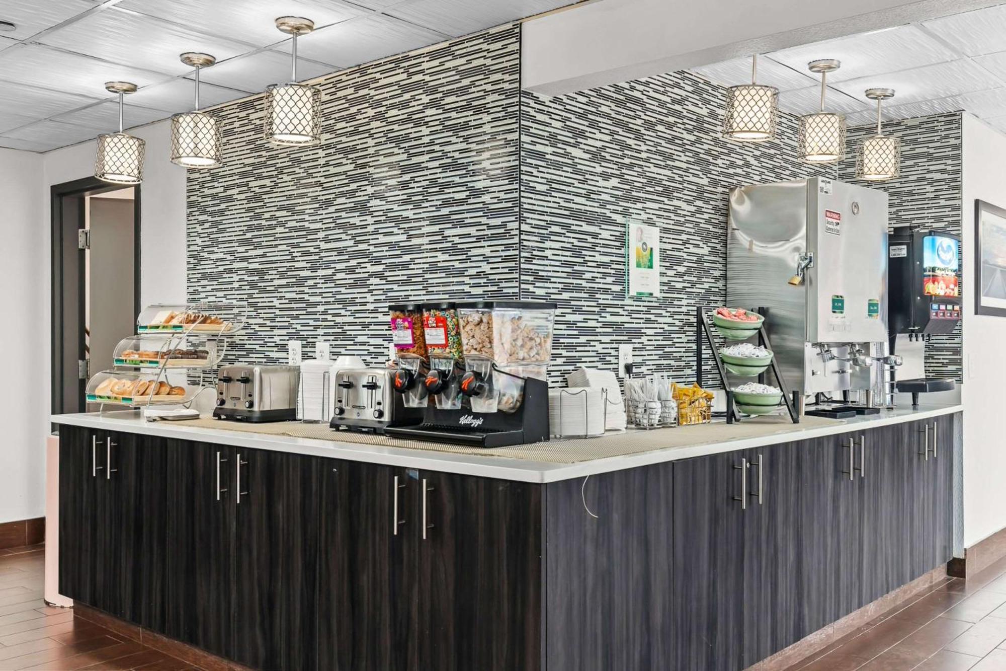 Quality Inn & Suites Mall Of America - Msp Airport Bloomington Extérieur photo