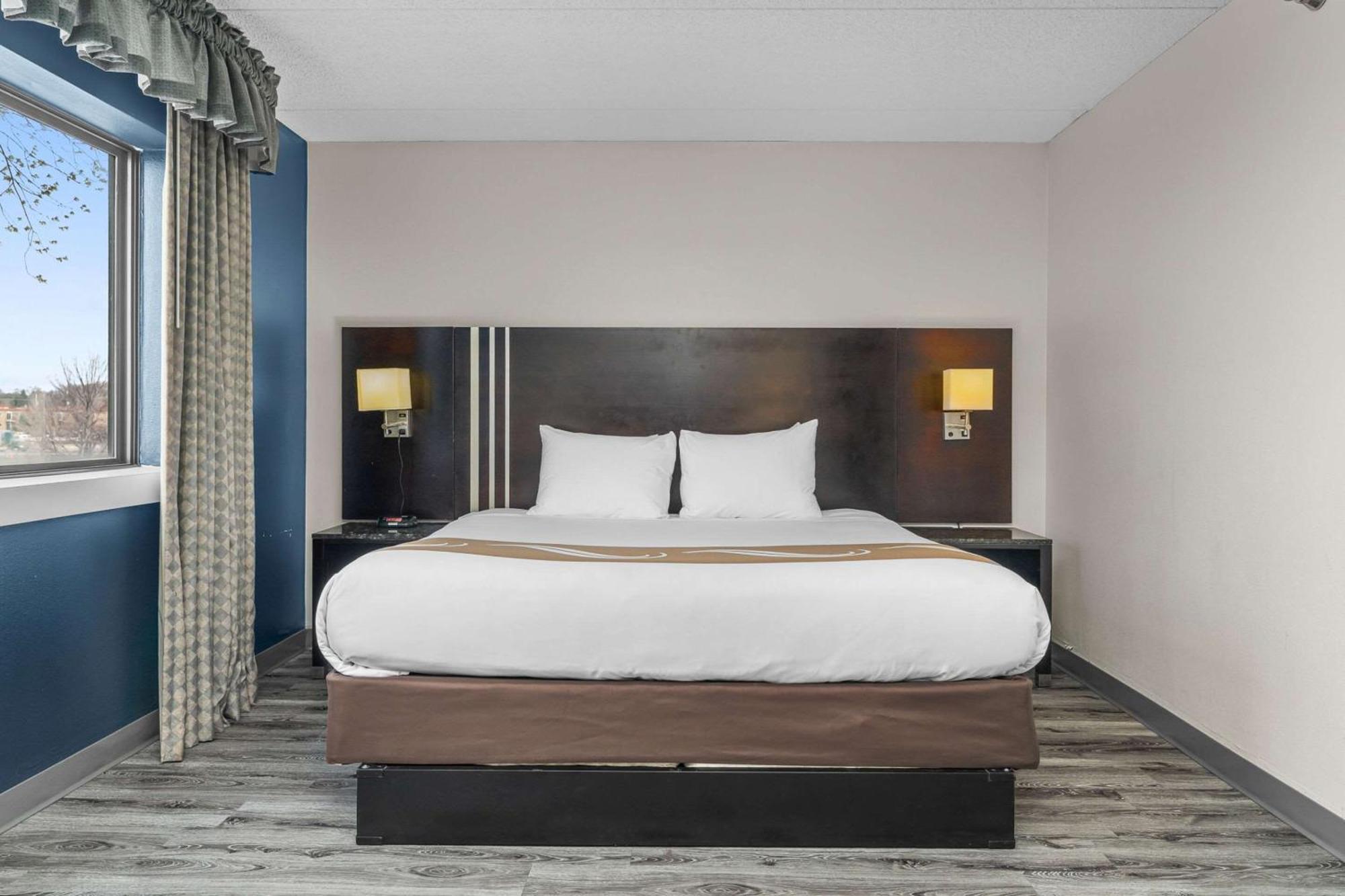 Quality Inn & Suites Mall Of America - Msp Airport Bloomington Extérieur photo